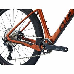 Bicykel GIANT XTC Advanced 29 2 - L, black/amber glow