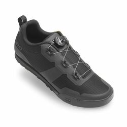 Cyklistické tretry GIRO TRACKER - 39, black